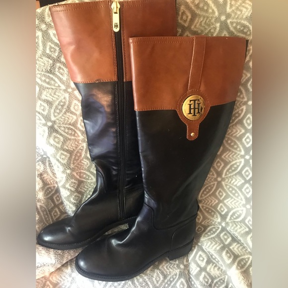 Tommy Hilfiger color block boots - Picture 2 of 5